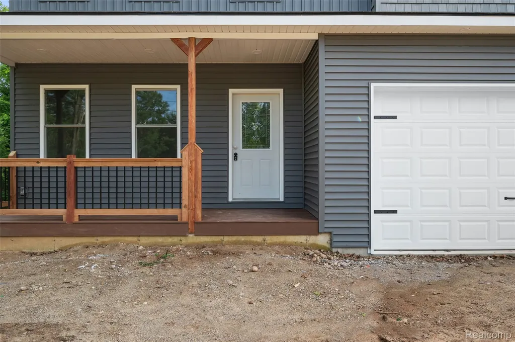 9355 Andersonville Road Springfield Charter Township MI 48346