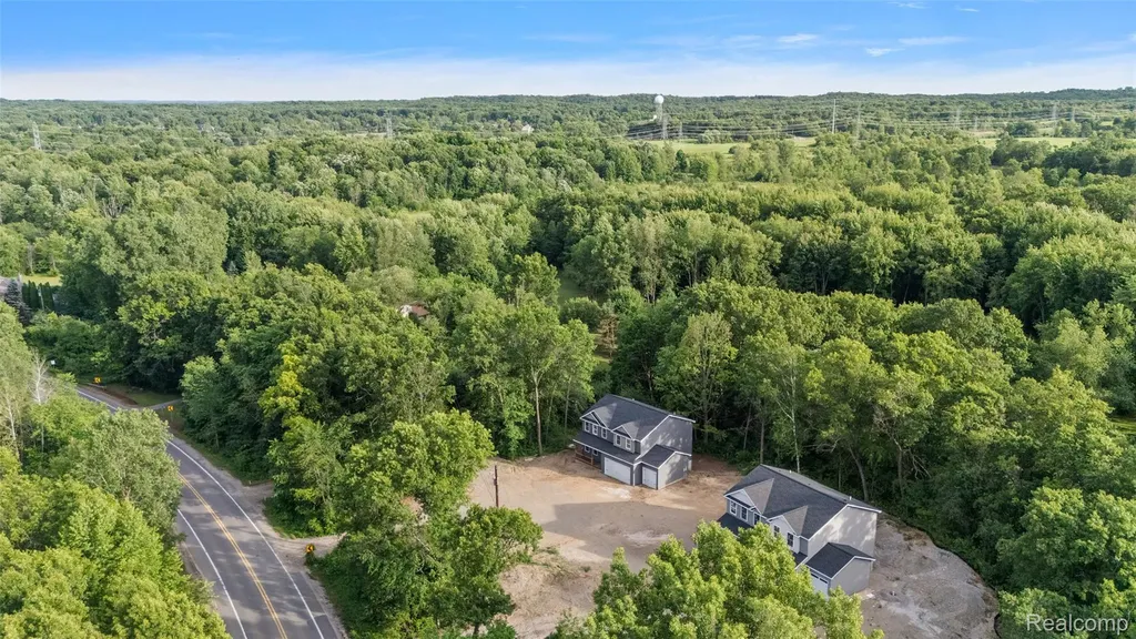 9355 Andersonville Road Springfield Charter Township MI 48346