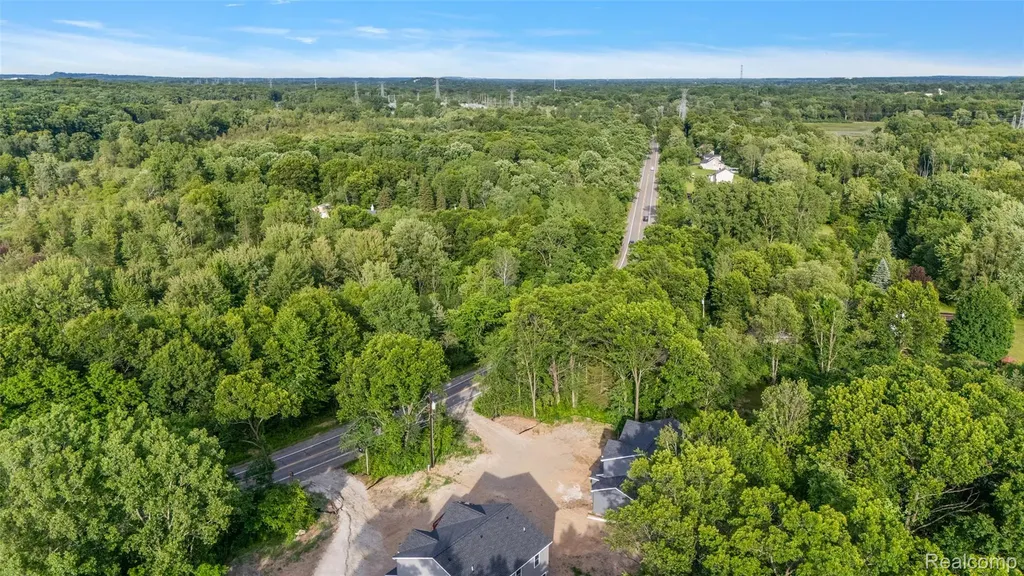 9355 Andersonville Road Springfield Charter Township MI 48346