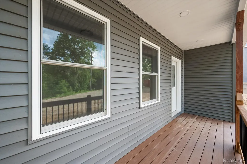 9355 Andersonville Road Springfield Charter Township MI 48346