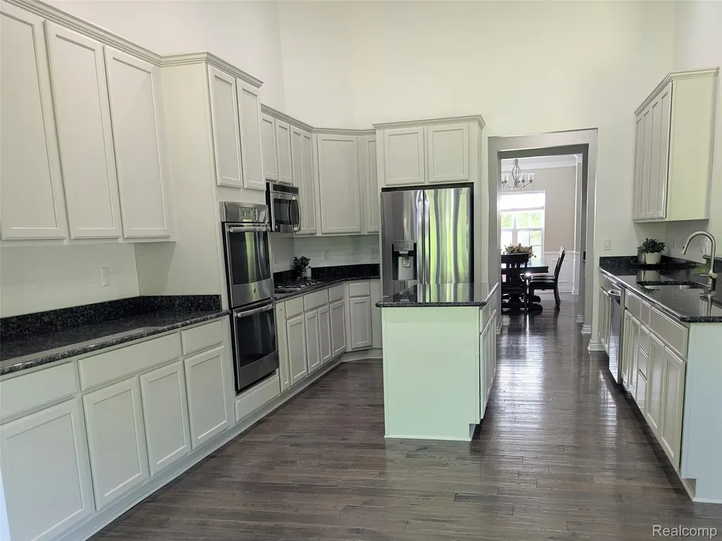 23790 Millwood Lyon Charter Township MI 48178