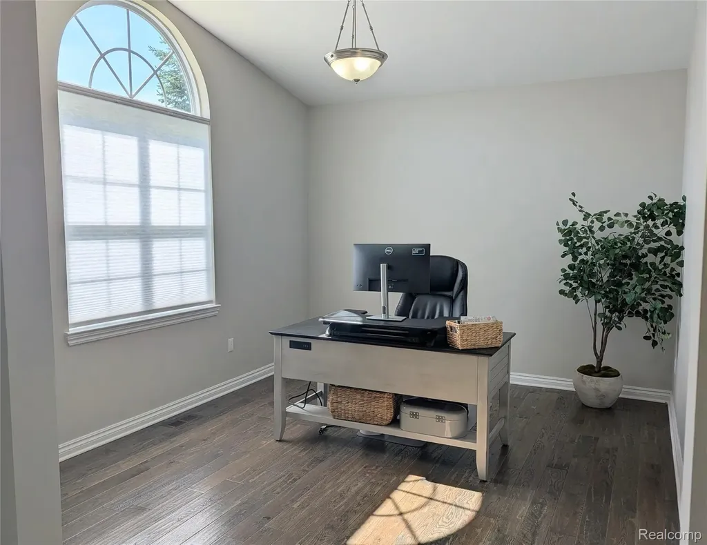 23790 Millwood Lyon Charter Township MI 48178