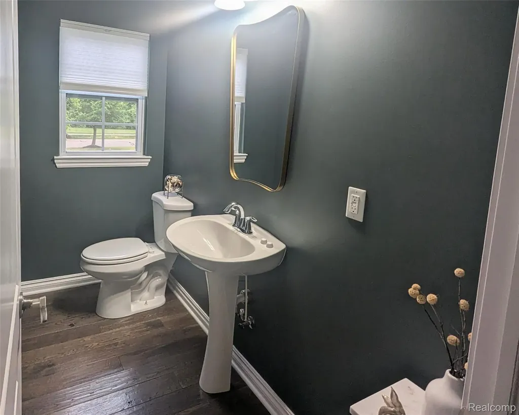 23790 Millwood Lyon Charter Township MI 48178