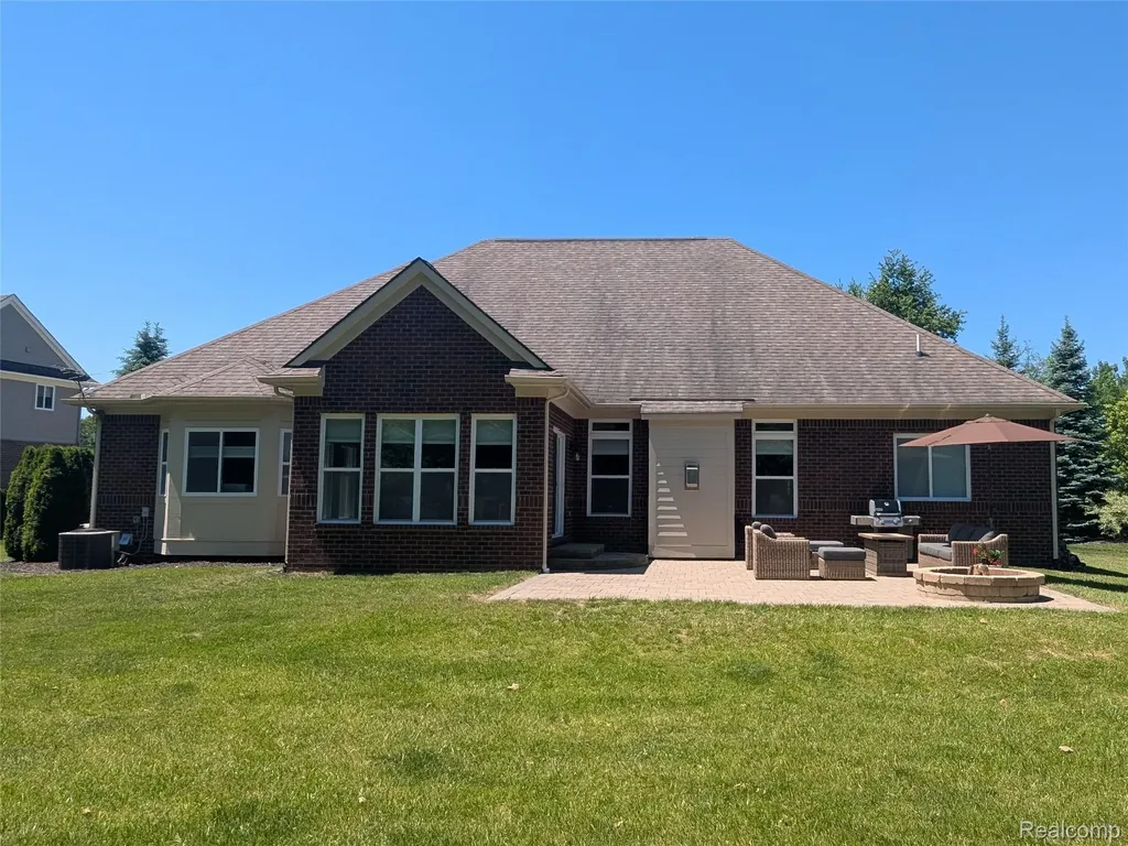 23790 Millwood Lyon Charter Township MI 48178