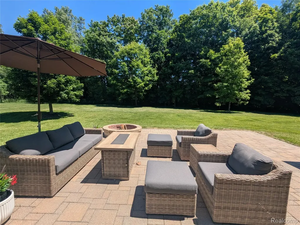 23790 Millwood Lyon Charter Township MI 48178