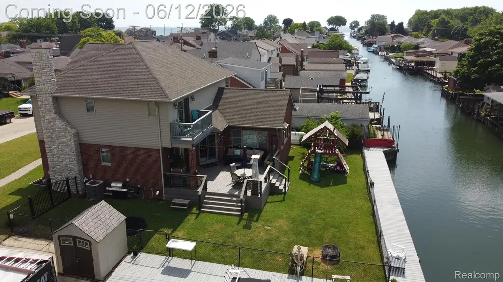 22434 Lange Street St. Clair Shores City MI 48080