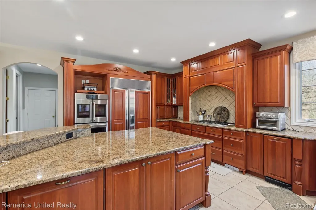 1221 Wilderness Hills Trail Putnam Township MI 48169