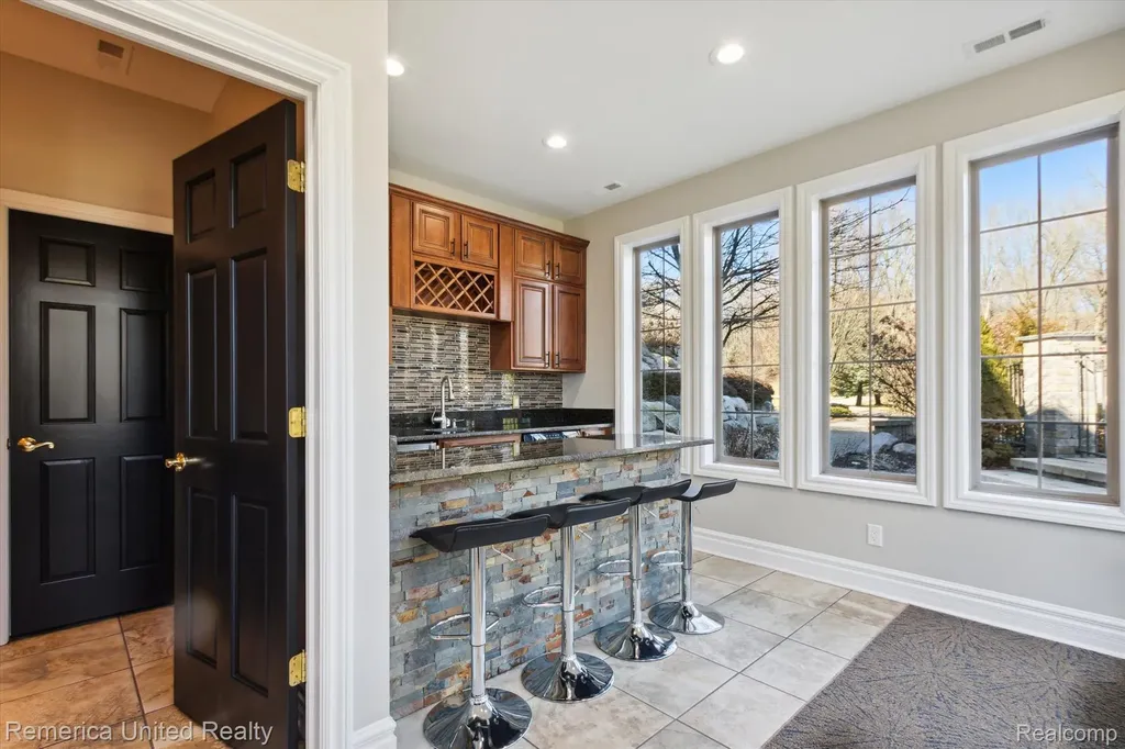 1221 Wilderness Hills Trail Putnam Township MI 48169