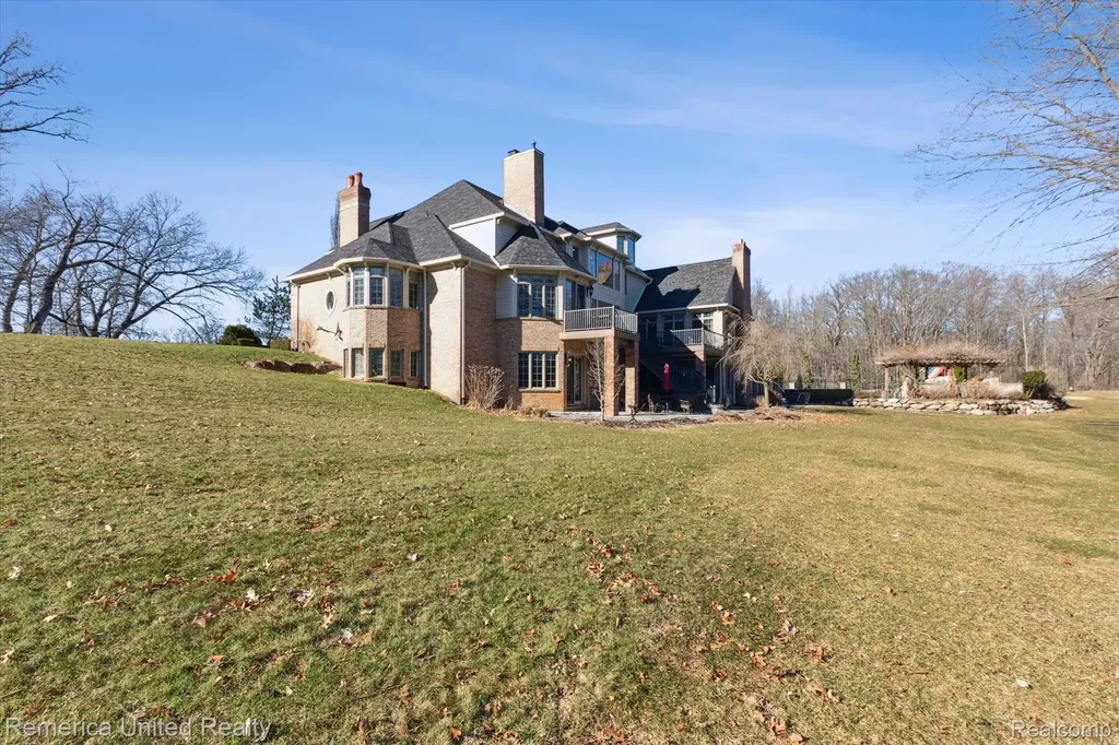 1221 Wilderness Hills Trail Putnam Township MI 48169