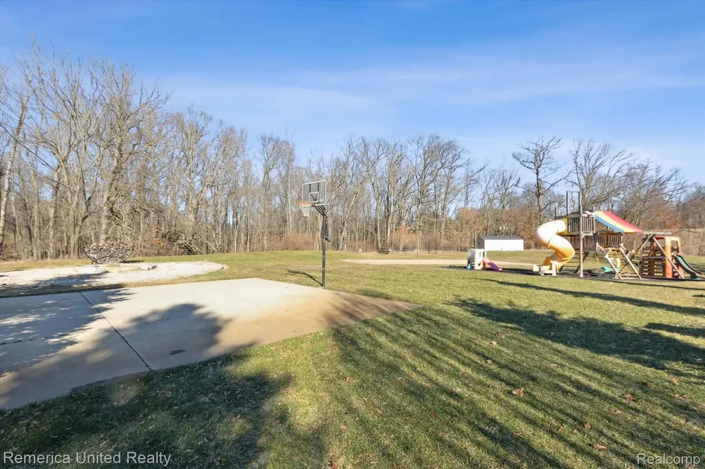 1221 Wilderness Hills Trail Putnam Township MI 48169