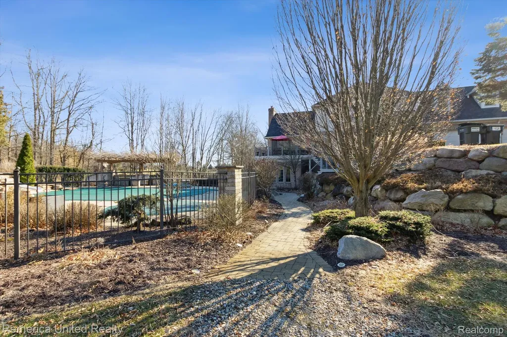 1221 Wilderness Hills Trail Putnam Township MI 48169