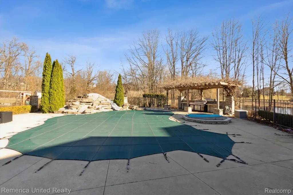 1221 Wilderness Hills Trail Putnam Township MI 48169