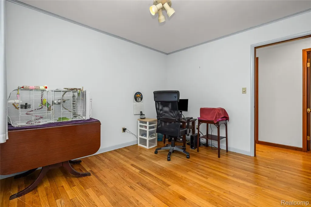 760 Waterbury Road Highland Charter Township MI 48356