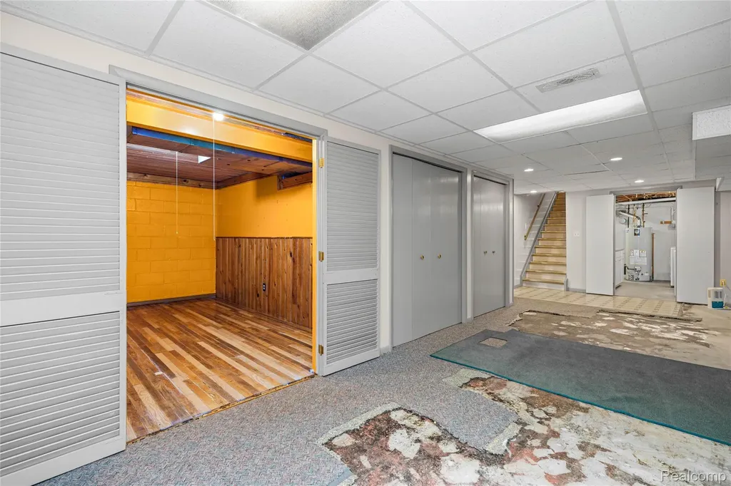 760 Waterbury Road Highland Charter Township MI 48356