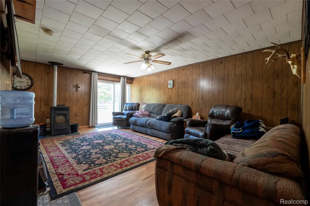 2091 N Athey Hamilton Township MI 48625