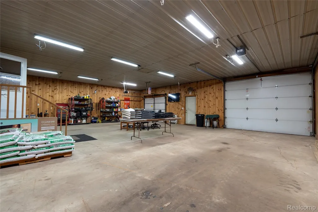 2091 N Athey Hamilton Township MI 48625