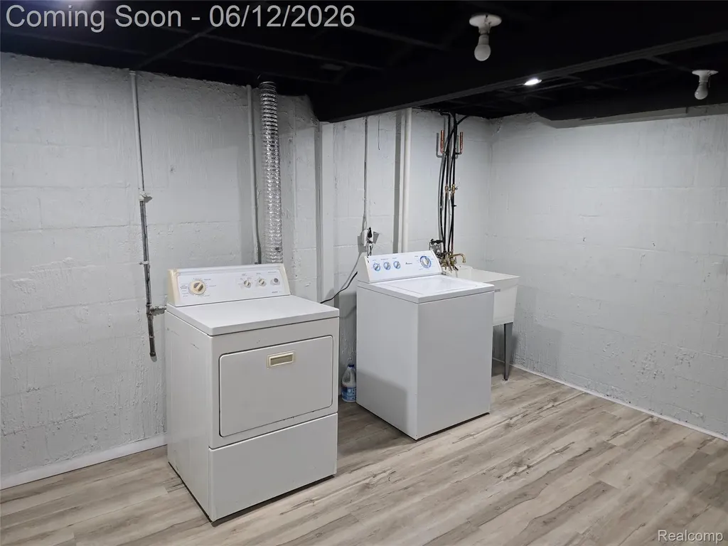46 Michigan Street Mt. Clemens City MI 48043