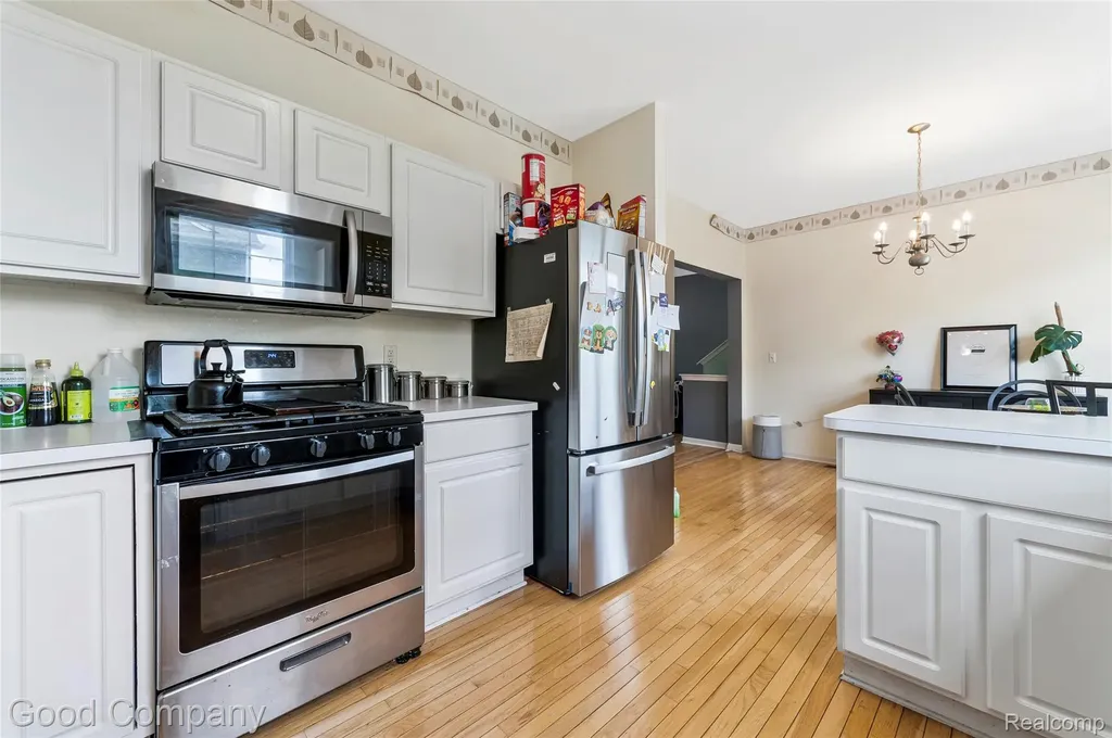 4742 Maddie Lane Dearborn City MI 48126
