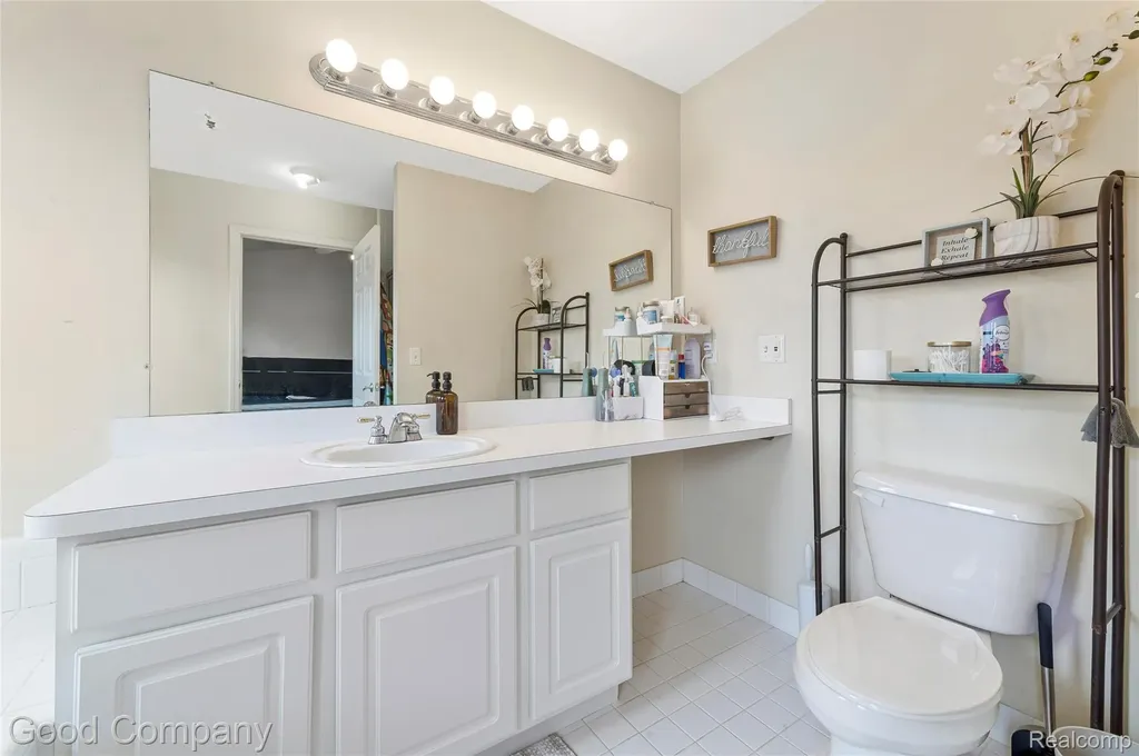 4742 Maddie Lane Dearborn City MI 48126