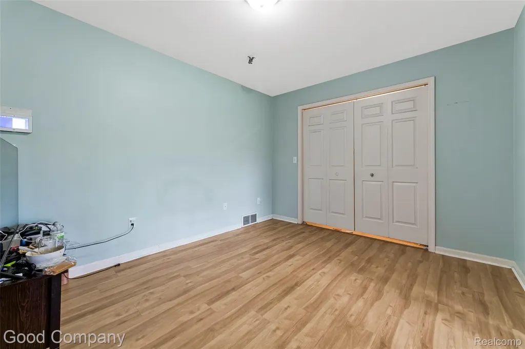 4742 Maddie Lane Dearborn City MI 48126