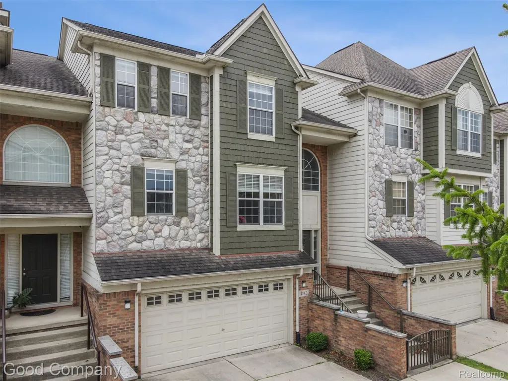 4742 Maddie Lane Dearborn City MI 48126