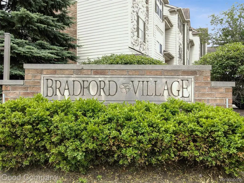 4742 Maddie Lane Dearborn City MI 48126