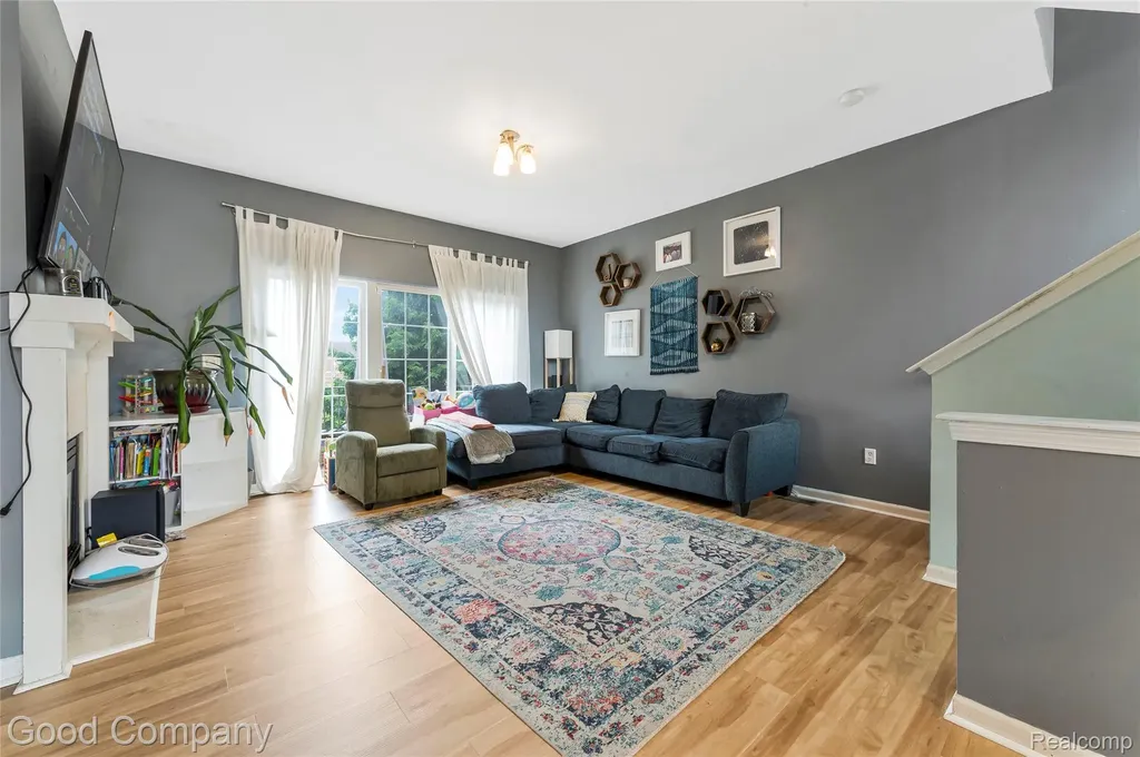 4742 Maddie Lane Dearborn City MI 48126