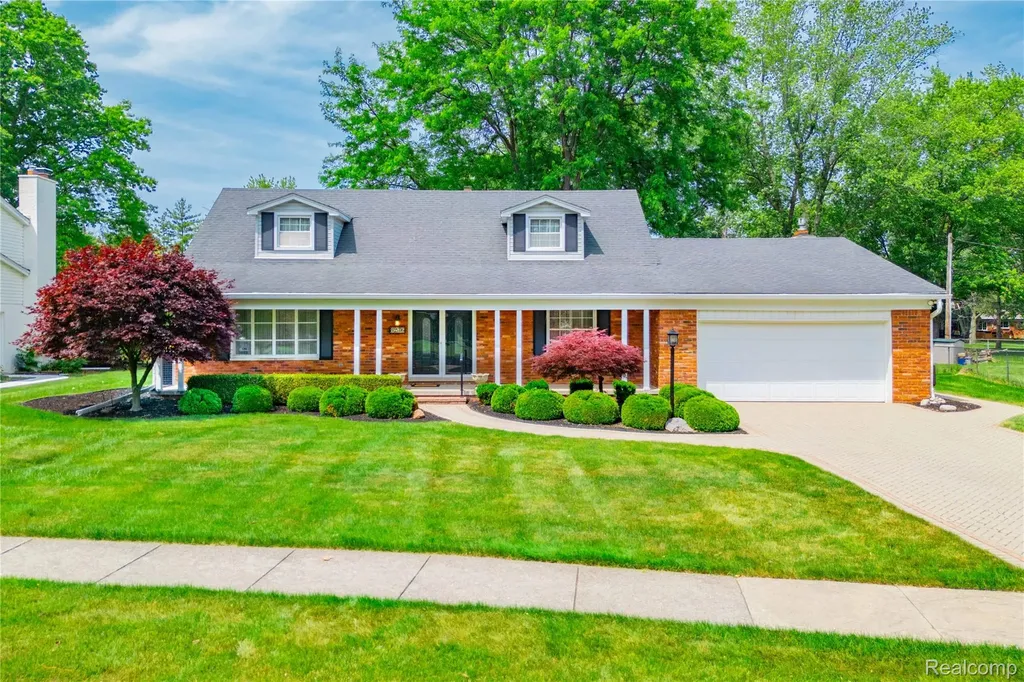8236 Burning Bush Road Grosse Ile Township MI 48138