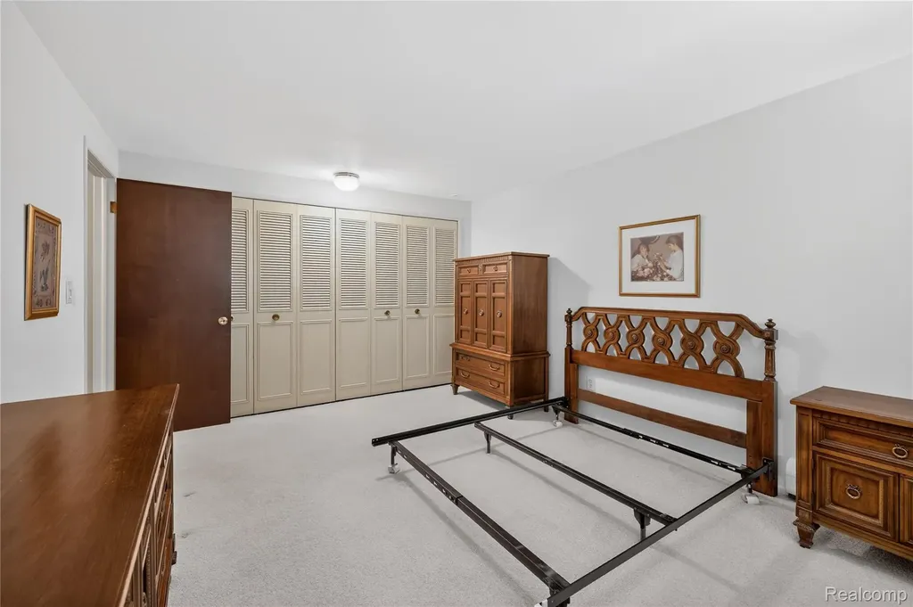 8236 Burning Bush Road Grosse Ile Township MI 48138