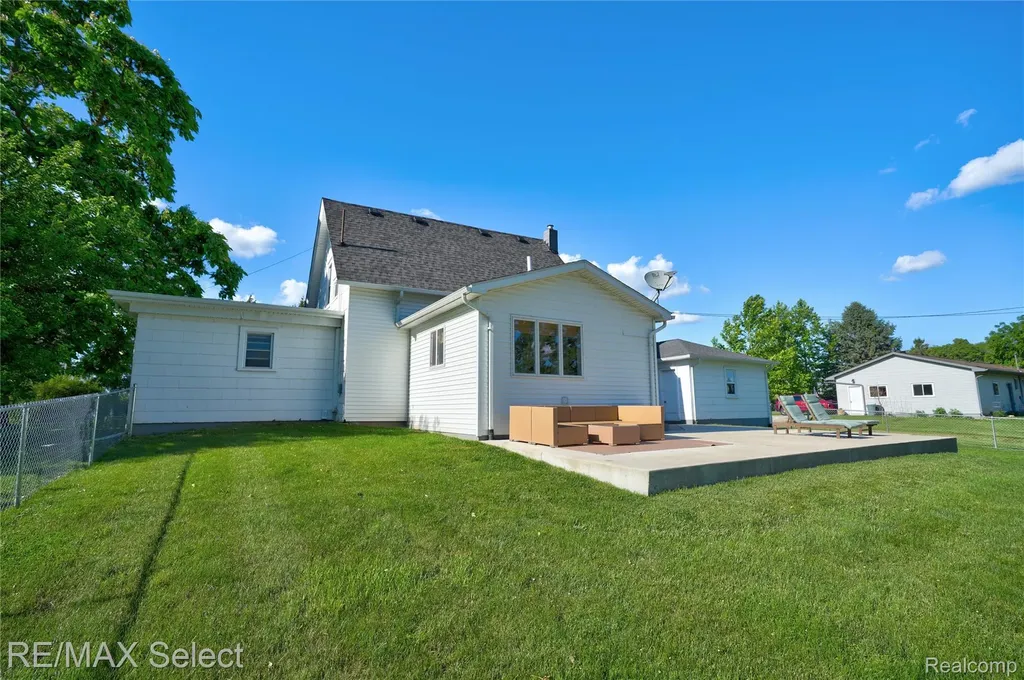 10469 W Pierson Road Flushing Charter Township MI 48433