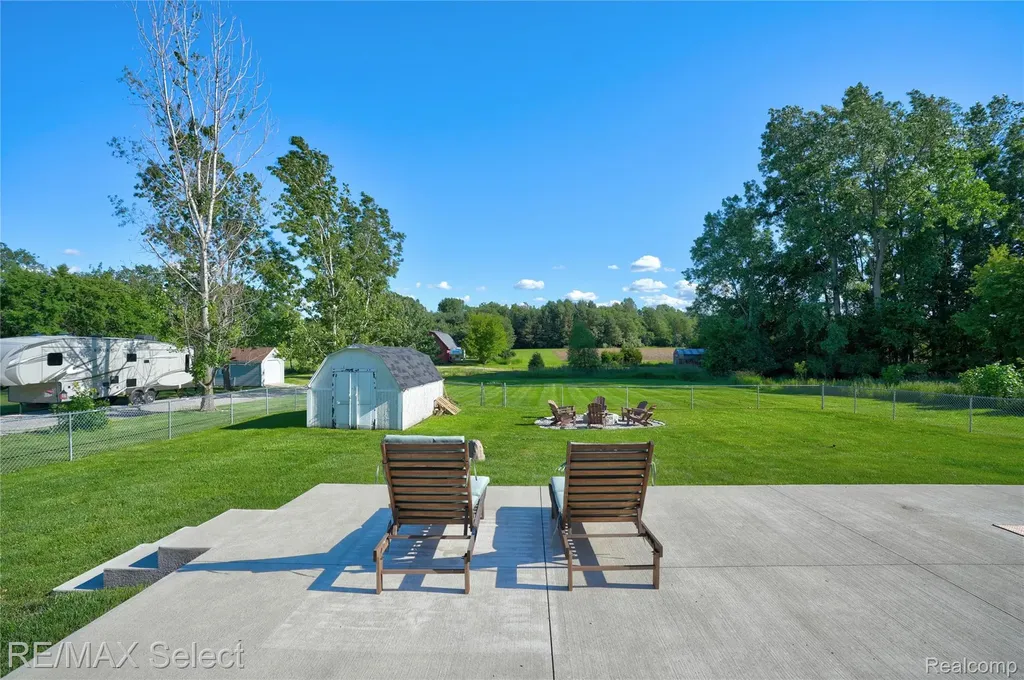 10469 W Pierson Road Flushing Charter Township MI 48433