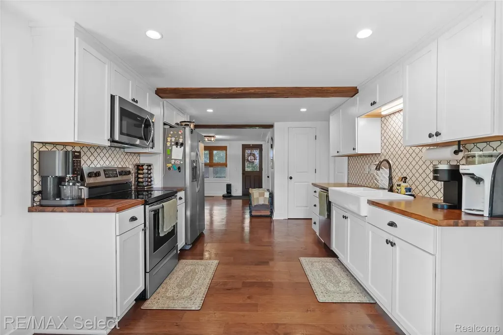 10469 W Pierson Road Flushing Charter Township MI 48433