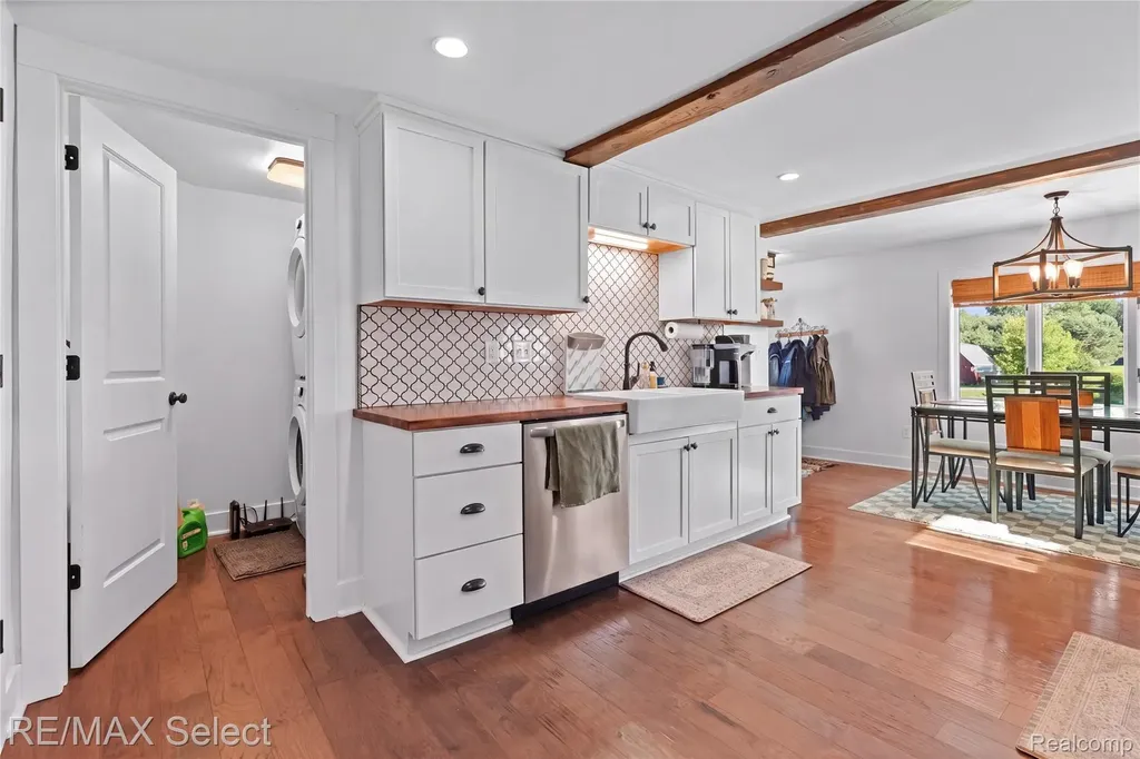 10469 W Pierson Road Flushing Charter Township MI 48433
