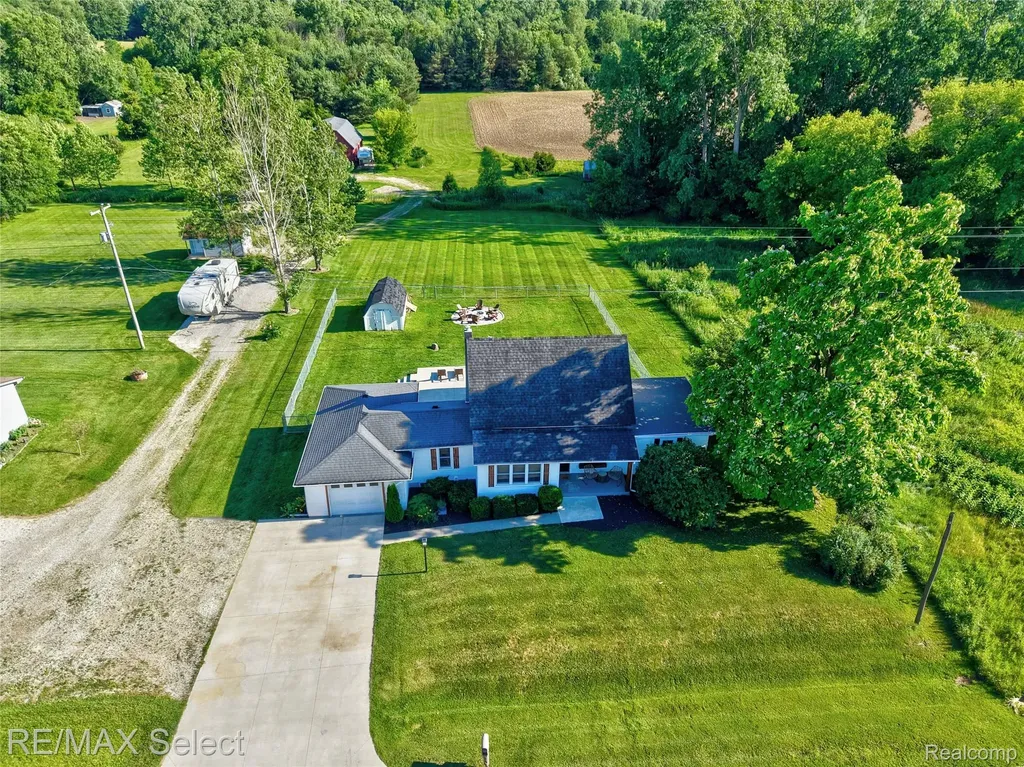 10469 W Pierson Road Flushing Charter Township MI 48433