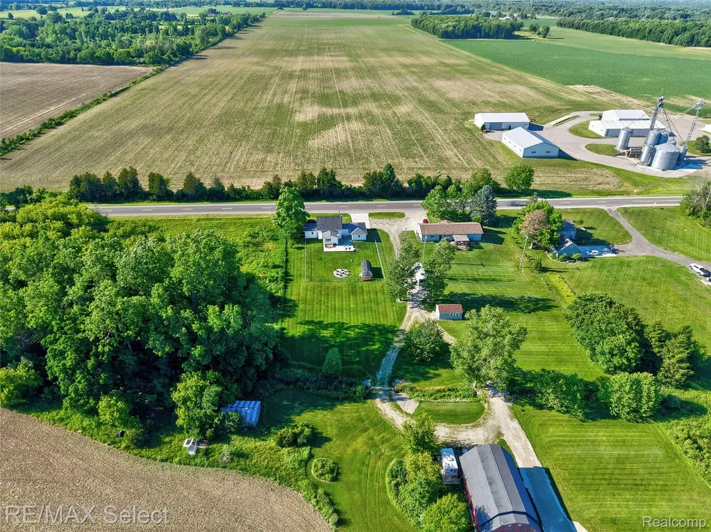 10469 W Pierson Road Flushing Charter Township MI 48433