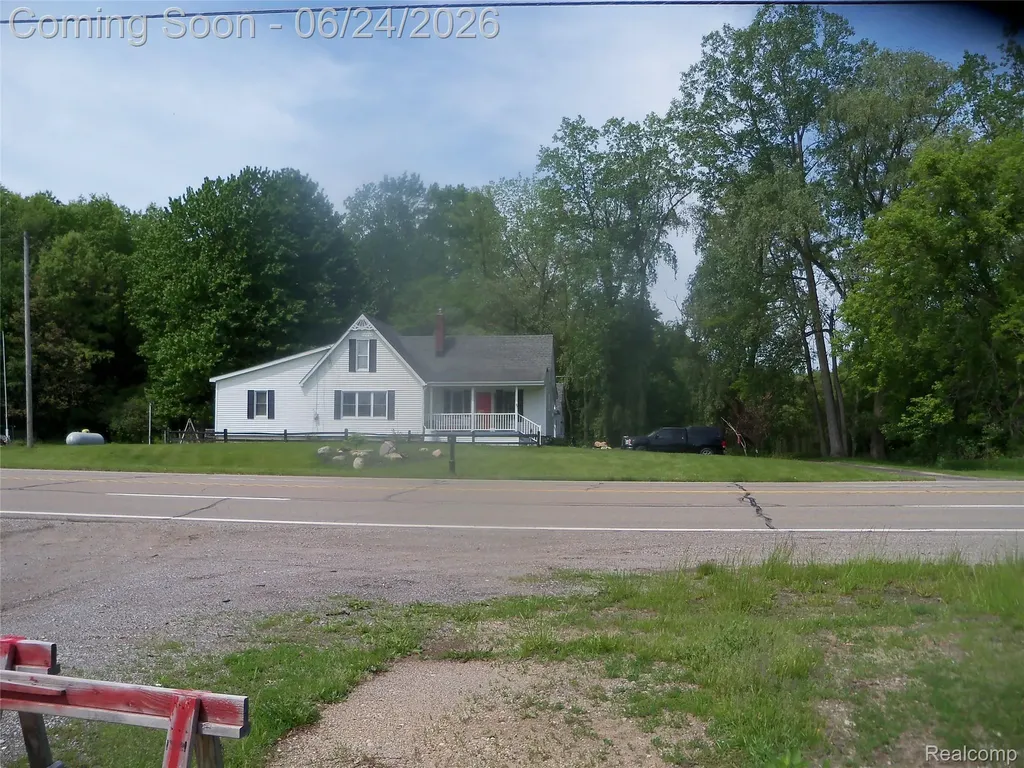 13252 Dixie Highway Groveland Township MI 48442
