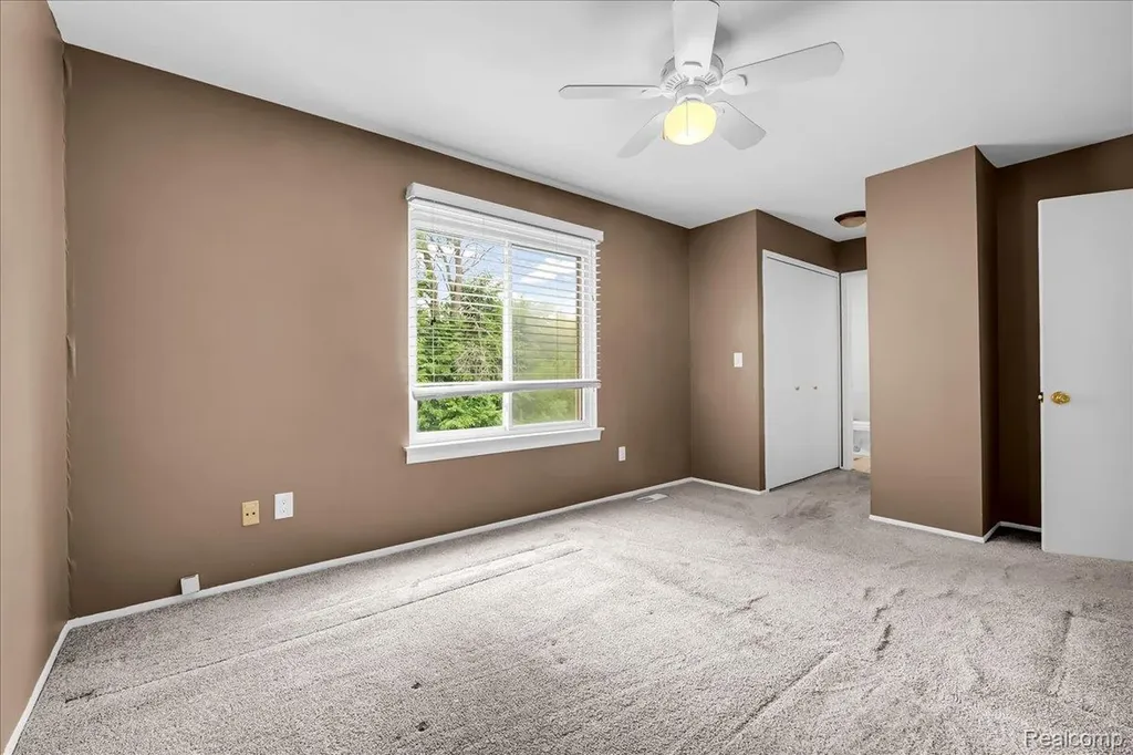 13900 Camelot Drive Sterling Heights City MI 48312