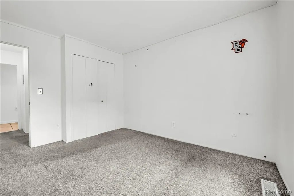 13900 Camelot Drive Sterling Heights City MI 48312