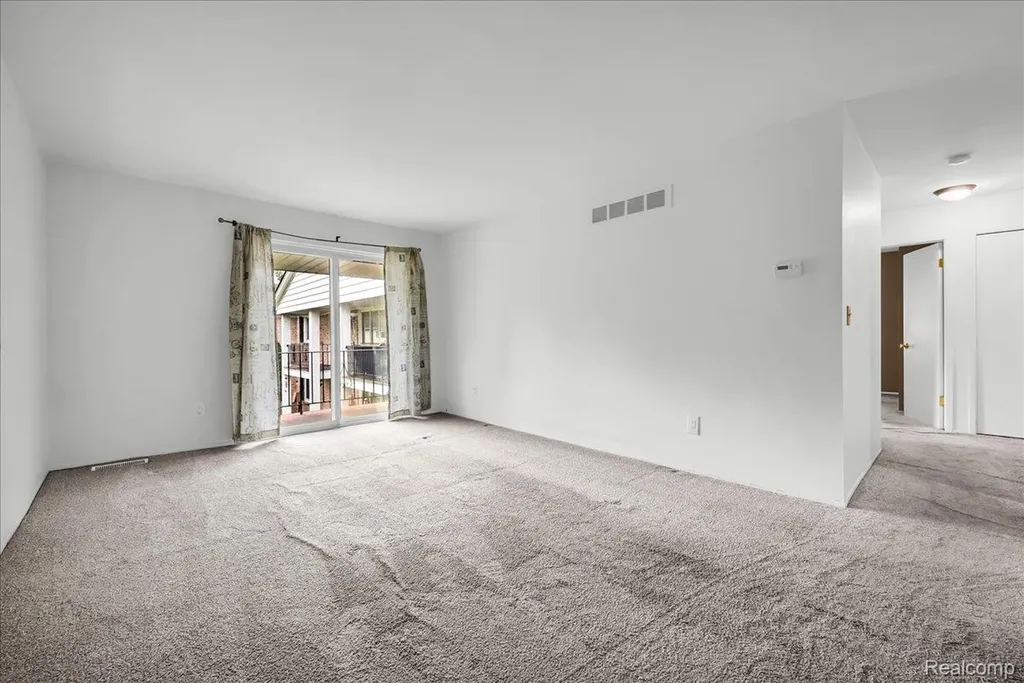 13900 Camelot Drive Sterling Heights City MI 48312