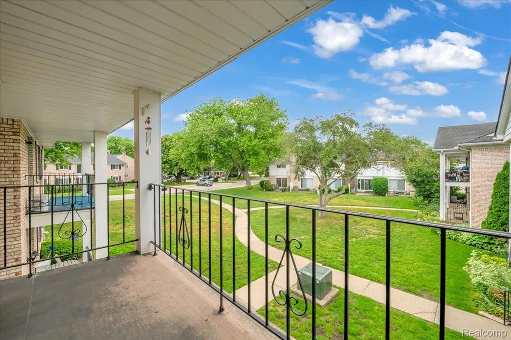 13900 Camelot Drive Sterling Heights City MI 48312