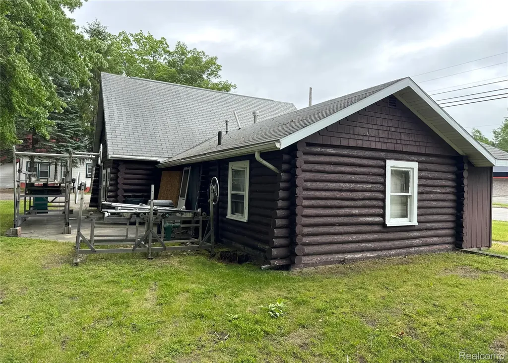 3786 #12 & # 13 W Houghton Lake Drive Denton Township MI 48269