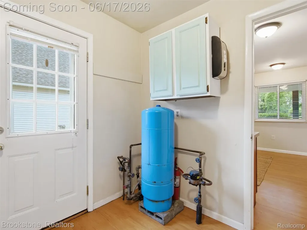 1840 S Lake Court Novi City MI 48377