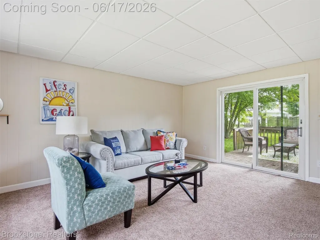 1840 S Lake Court Novi City MI 48377