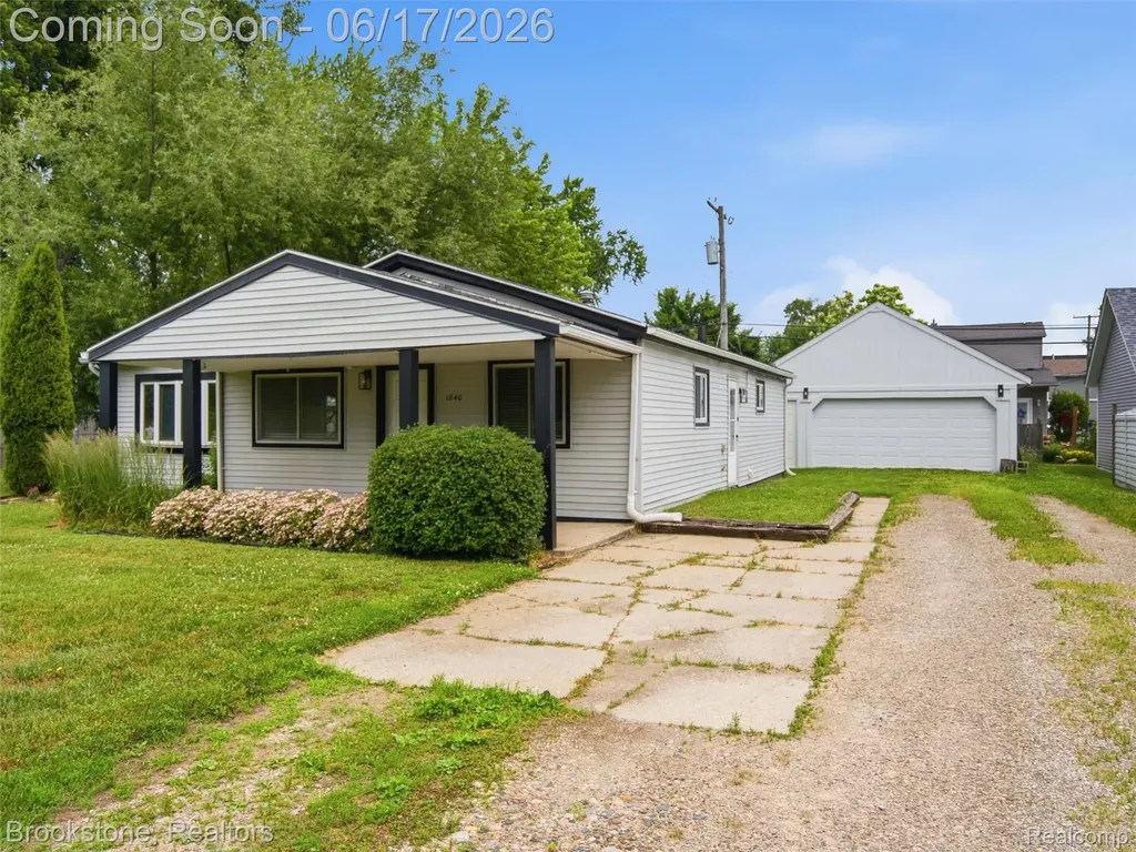 1840 S Lake Court Novi City MI 48377