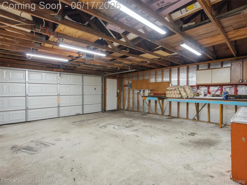 1840 S Lake Court Novi City MI 48377