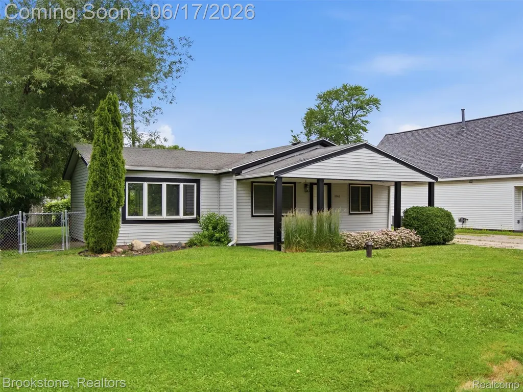 1840 S Lake Court Novi City MI 48377