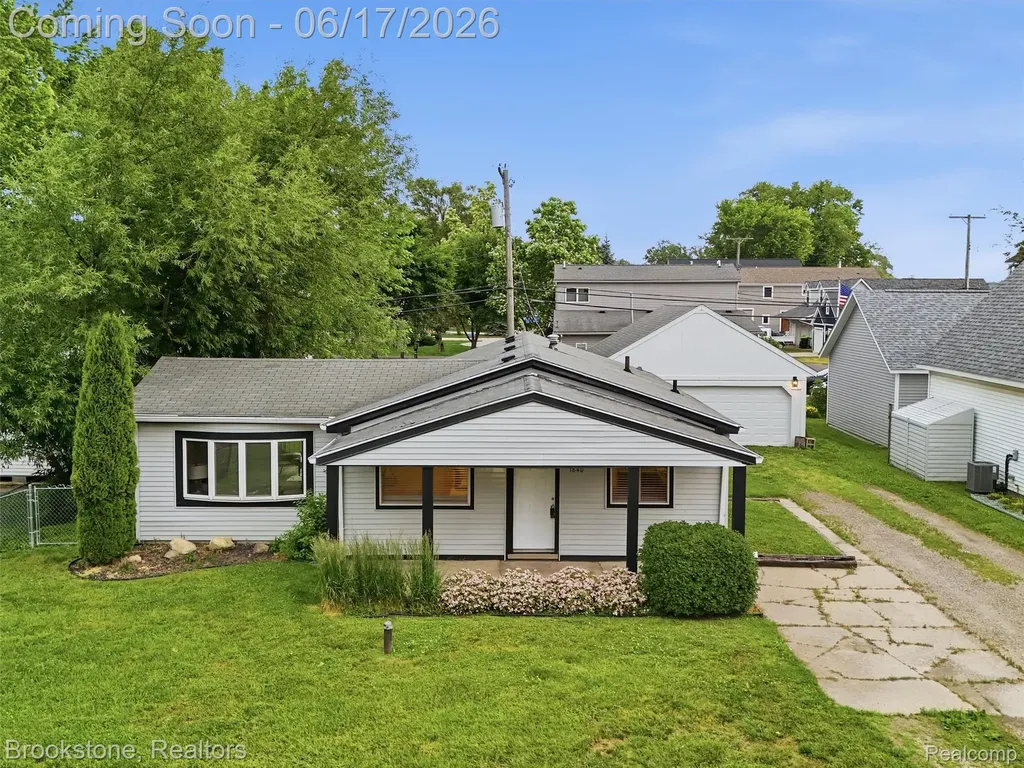 1840 S Lake Court Novi City MI 48377