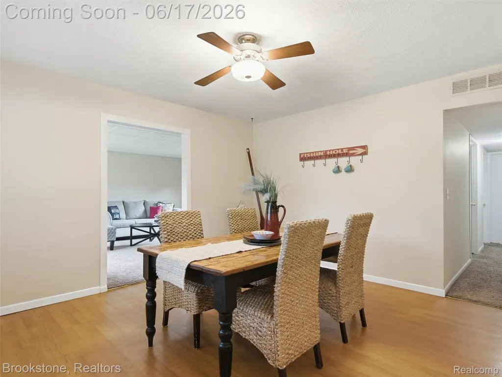 1840 S Lake Court Novi City MI 48377
