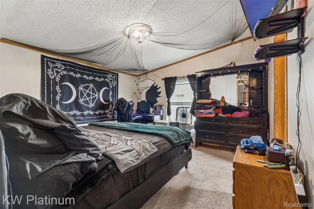 23207 Fountain Clinton Charter Township MI 48036