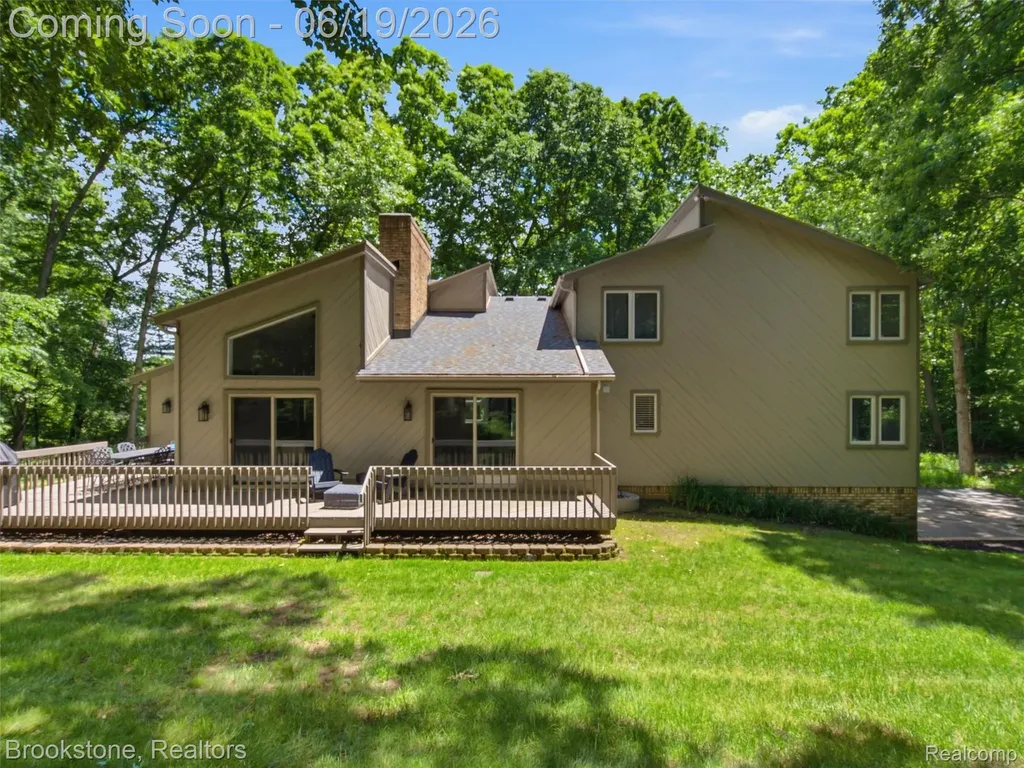 7450 Deerhill Drive Independence Charter Township MI 48346